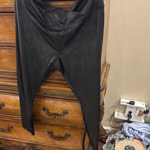 Simply Vera Vera Wang Black Leggings